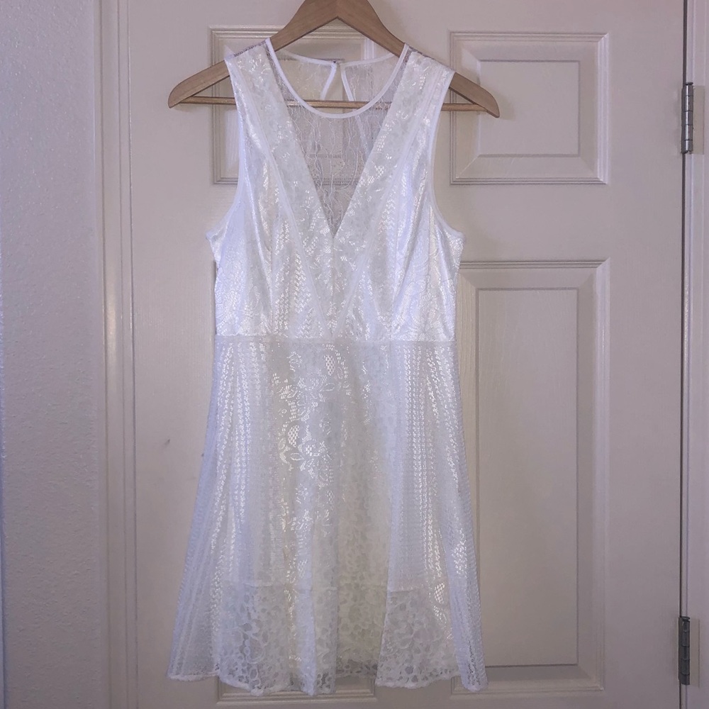 White Sleeveless lace BCBG dress